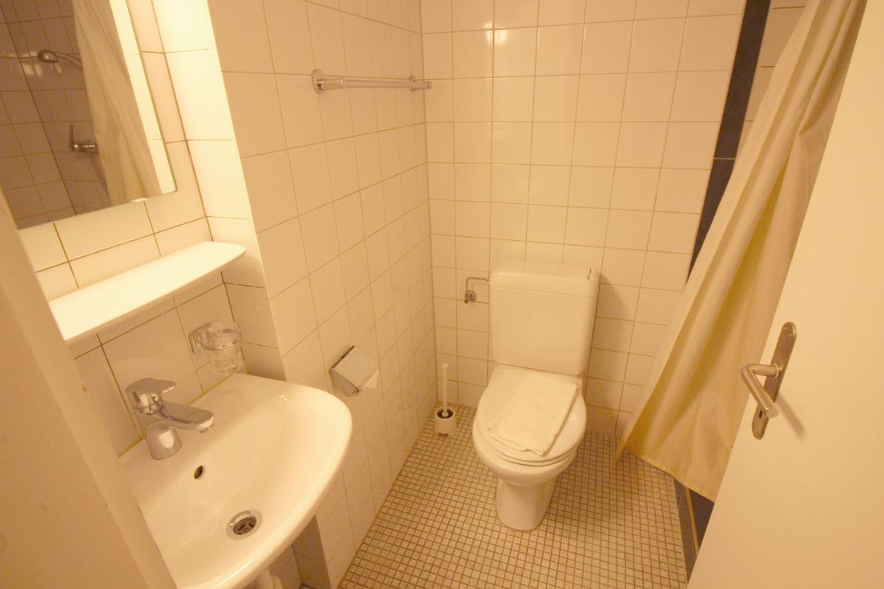 Апартаменты Swiss Star Basel Schweizergasse - Self Check-In Экстерьер фото